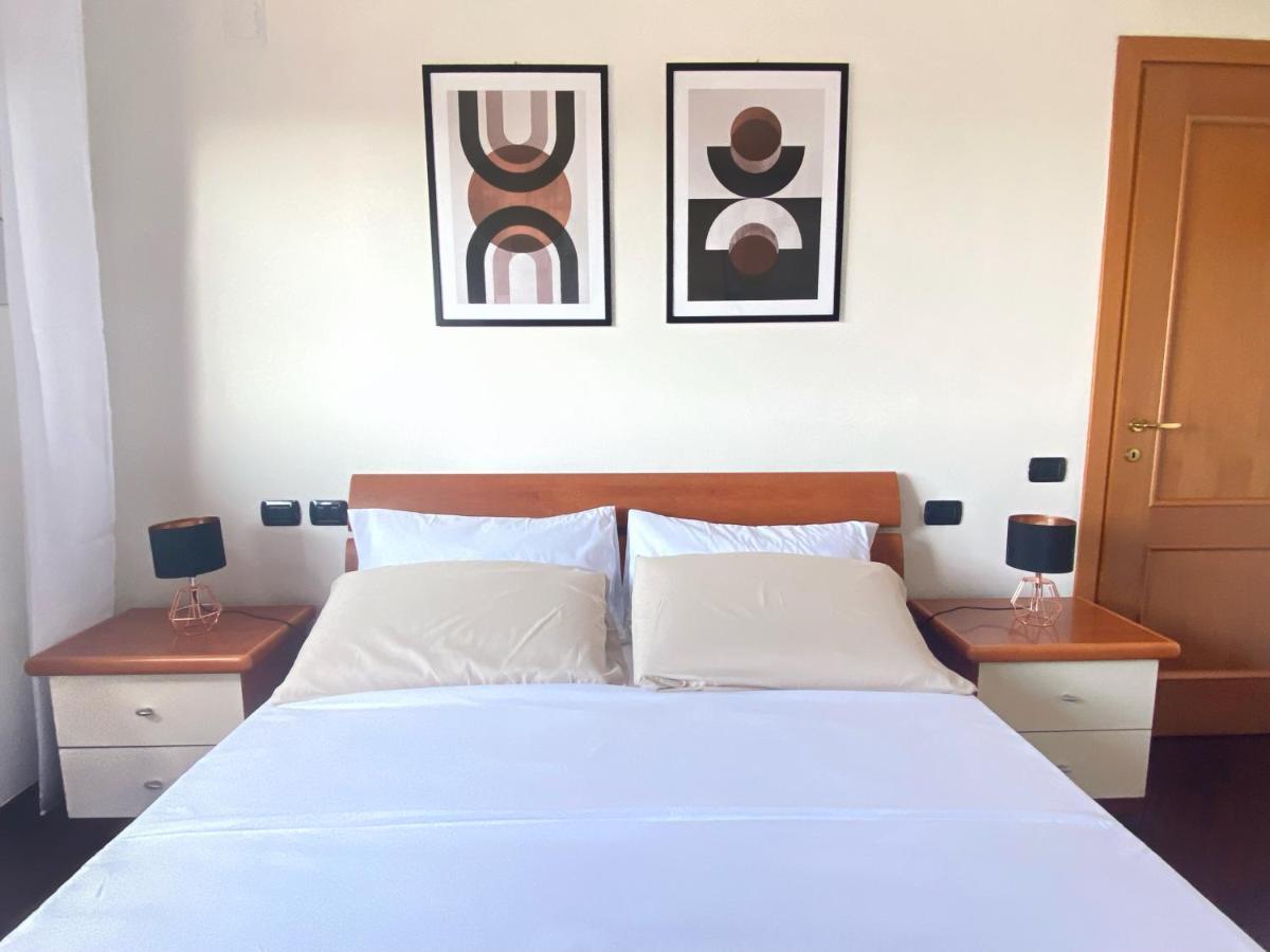 Sunset Escape Apartment - Panoramic Terrace ฟิวมิชีโน ภายนอก รูปภาพ