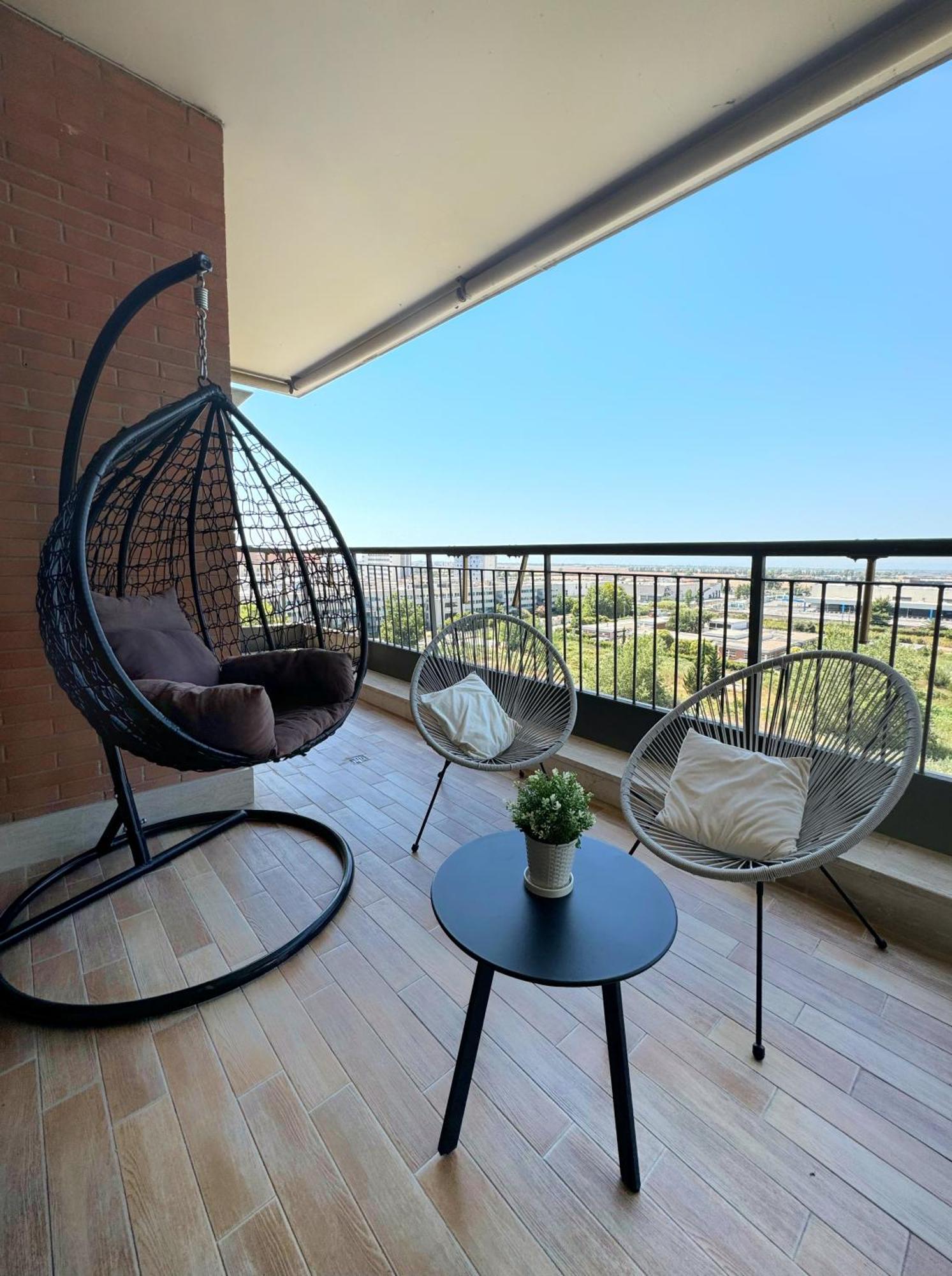 Sunset Escape Apartment - Panoramic Terrace ฟิวมิชีโน ภายนอก รูปภาพ